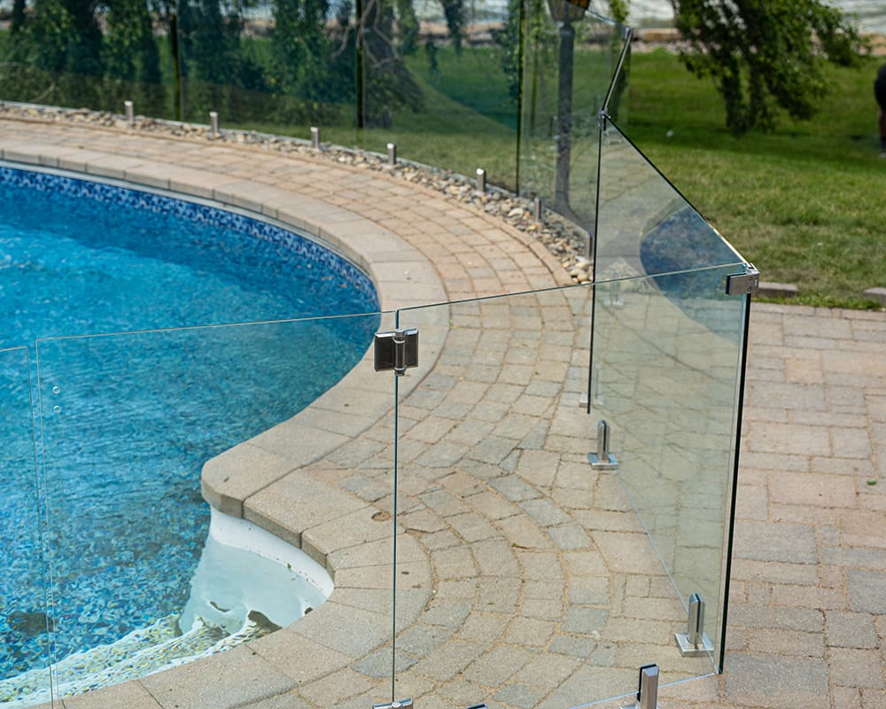 Clôture piscine Brossard Longueuil Boucherville