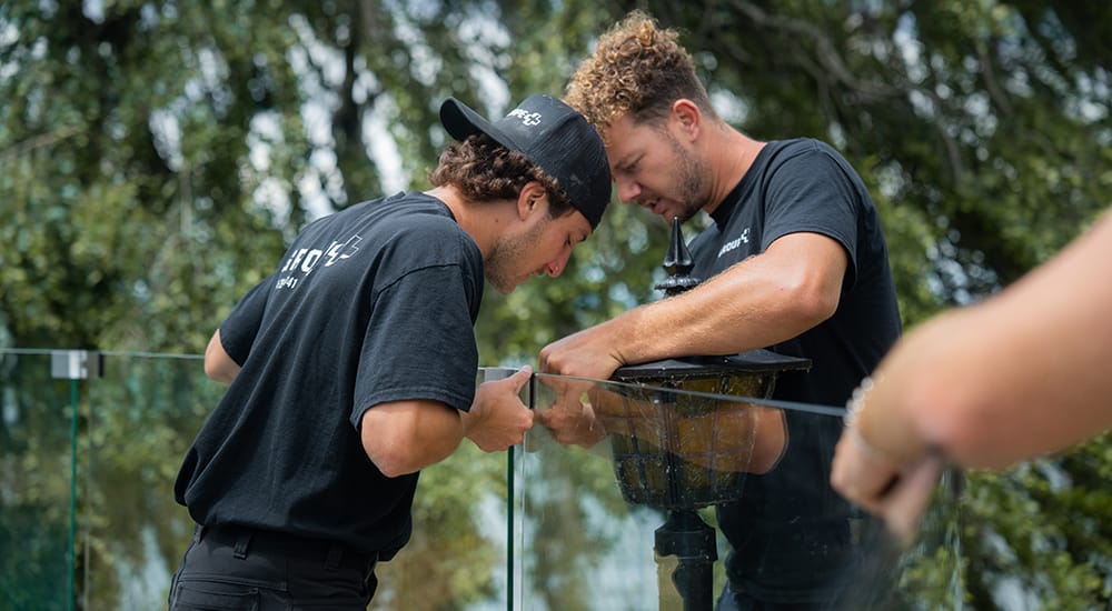 Glass fence Brossard Longueuil Boucherville