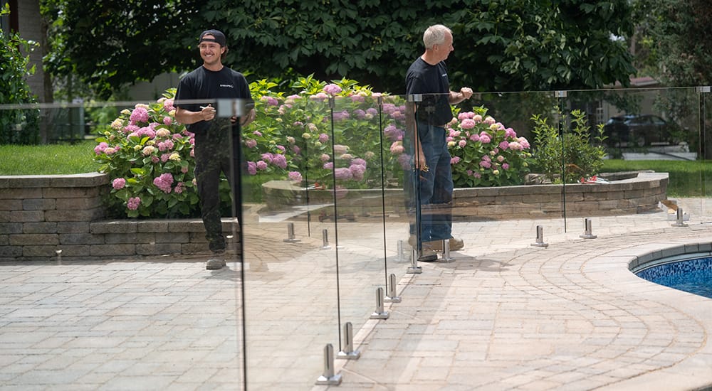 Glass fence Brossard Longueuil Boucherville